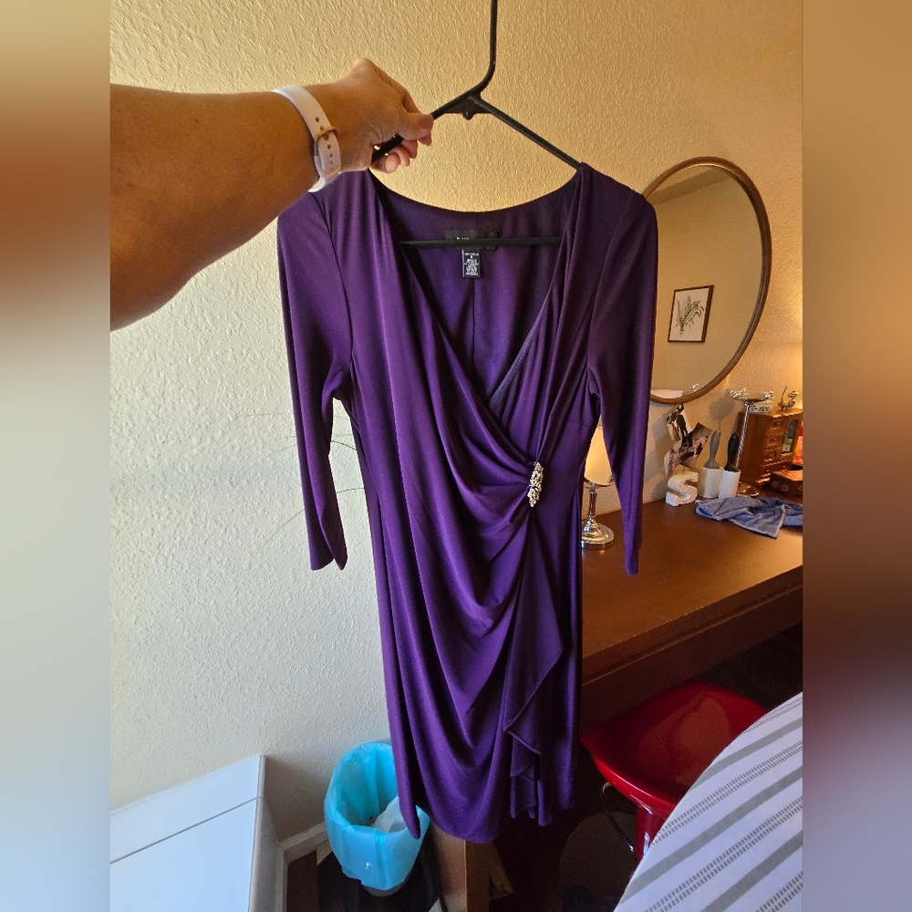 R&M Richards midi-dress in plum with deep v-neckline and crystal brooch